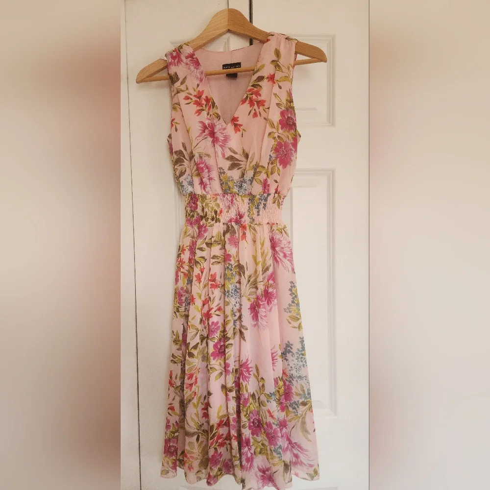 Size 4 Kate And Lily Dresses Pink Floral Smocked Waist Midi Dress - Picture 7 of 10